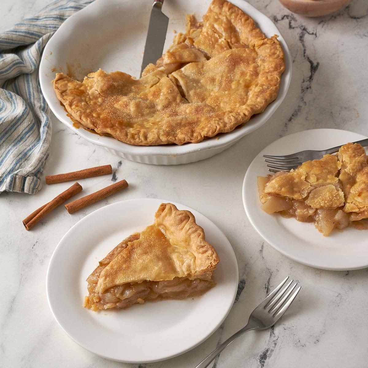 Mastering Apple Pear Pie: Secrets to a Flaky Crust & Layered Fruit